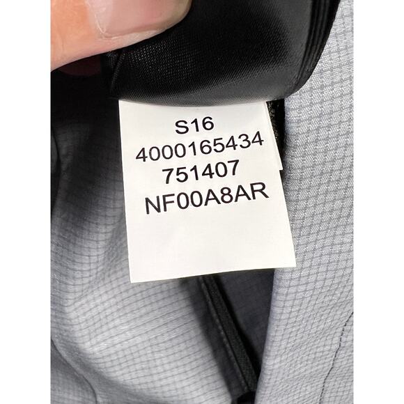 The North Face Men's Size Small Venture Outdoor Jacket Gray Heather NWT - Picture 10 of 16